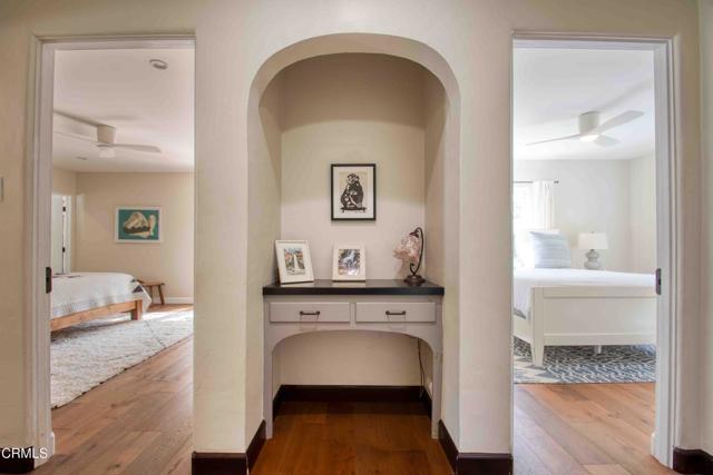 Detail Gallery Image 20 of 50 For 1014 Stearns Dr, Los Angeles,  CA 90035 - 3 Beds | 3 Baths