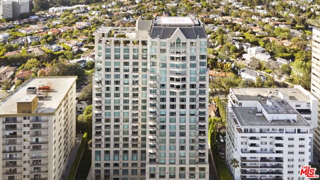10727 Wilshire Boulevard, Los Angeles CA: https://media.crmls.org/mediaz/9030d70d-e764-44ae-b2de-d49b939d751c.jpg