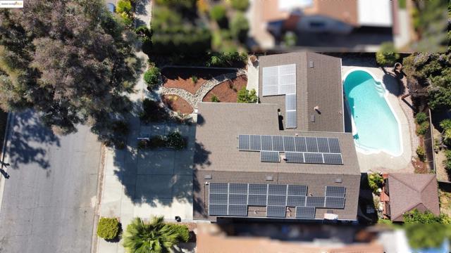 4943 Rice DR, San Jose CA: https://media.crmls.org/mediaz/903162a5-49f2-445a-81d7-5a8826cdf3fa.jpg