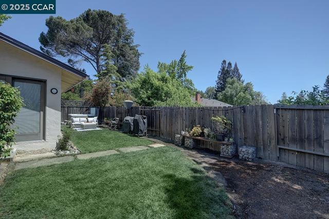 387 ODIN PLACE, Pleasant Hill CA: https://media.crmls.org/mediaz/90329d04-4838-49b2-aa78-1dd55a519faa.jpg