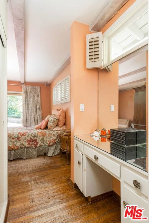 3480 MANDEVILLE CANYON Road, Los Angeles CA: https://media.crmls.org/mediaz/9032b850-4256-4a31-827d-9cd21210767d.jpg