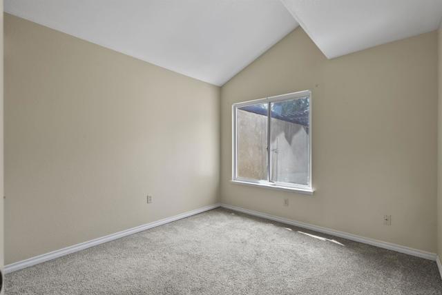 31060 Corte Anza, Temecula CA: https://media.crmls.org/mediaz/9032dc28-6fe2-474f-8f49-feb8d5ffac32.jpg
