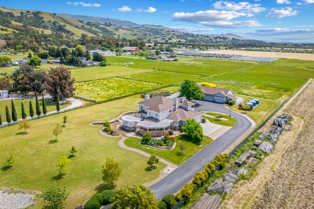 2340 Tennant Avenue, Morgan Hill CA: https://media.crmls.org/mediaz/9033018a-f5d1-4116-9434-23af1a803db9.jpg