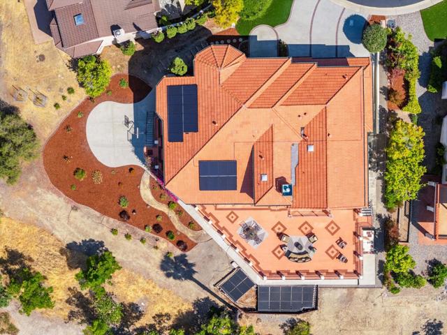 1822 Saint Andrews Court, Milpitas CA: https://media.crmls.org/mediaz/903328d9-d2f9-419b-918f-2cd67fa6cad2.jpg