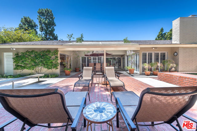 Drew Fenton | 16617 Park Lane Circle Los Angeles CA | MLS: 7403378