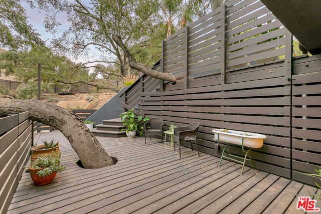 4102 Cachalote Street, Woodland Hills CA: https://media.crmls.org/mediaz/9035a2e6-e615-42a4-bd58-a652f49fc473.jpg