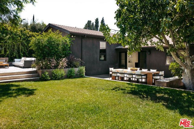 4790 Galendo Street, Woodland Hills CA: https://media.crmls.org/mediaz/9035af0f-b0fe-444c-8e14-c0c8f54561b6.jpg
