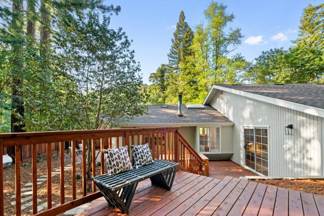 107 Maywood Drive, Boulder Creek CA: https://media.crmls.org/mediaz/9035f4f6-c332-4626-b293-d323237d18d1.jpg