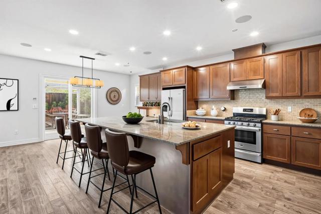 3970 Jordan Ranch Drive, Dublin CA: https://media.crmls.org/mediaz/90368233-d560-4f46-b41c-f4072356c1f7.jpg