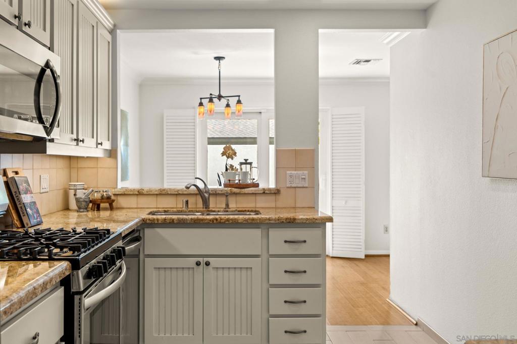 3435 Reynard - photo 5