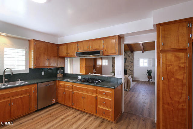 Detail Gallery Image 13 of 34 For 5712 Glady St, South Gate,  CA 90280 - 3 Beds | 2 Baths