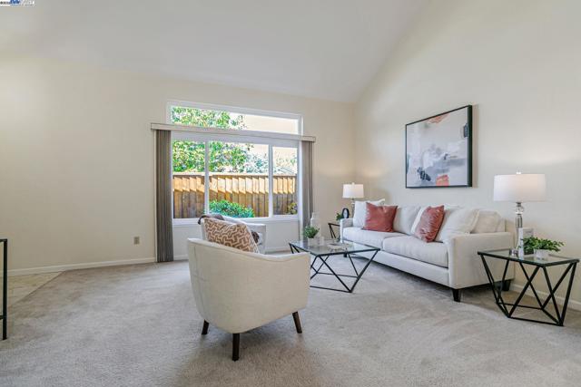 Image 5 of 58 For 42210 Live Oak Cir
