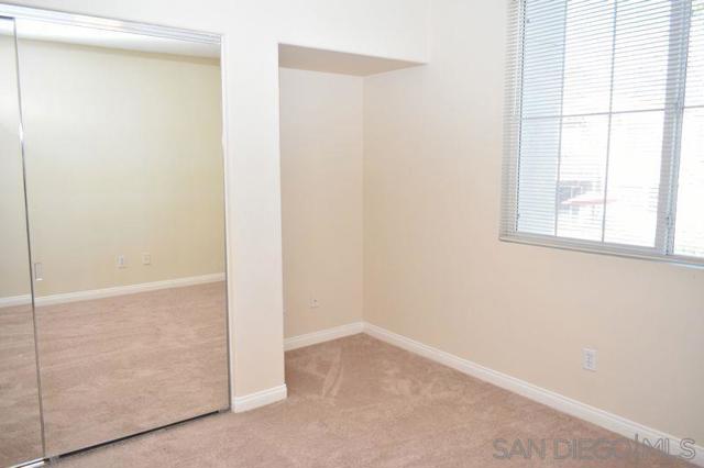 Image 25 of 48 For 1437 Caminito Sicilia