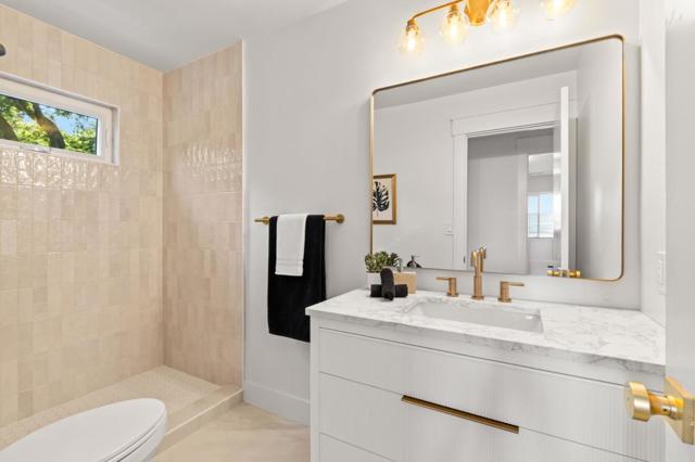 308 Cedar Street, San Carlos CA: https://media.crmls.org/mediaz/9038d624-7b3e-49f2-b318-33469cee501b.jpg