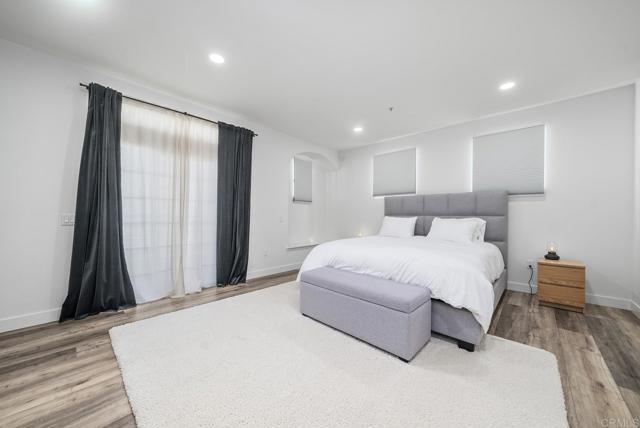Detail Gallery Image 12 of 26 For 344 Orange Ave #203,  Coronado,  CA 92118 - 3 Beds | 2 Baths