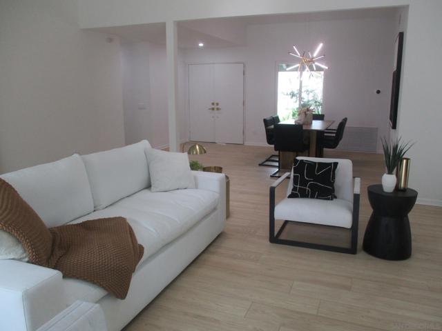 13010 Pomard Way, Poway CA: https://media.crmls.org/mediaz/903985a4-d657-45ba-81c8-3eec2472926f.jpg