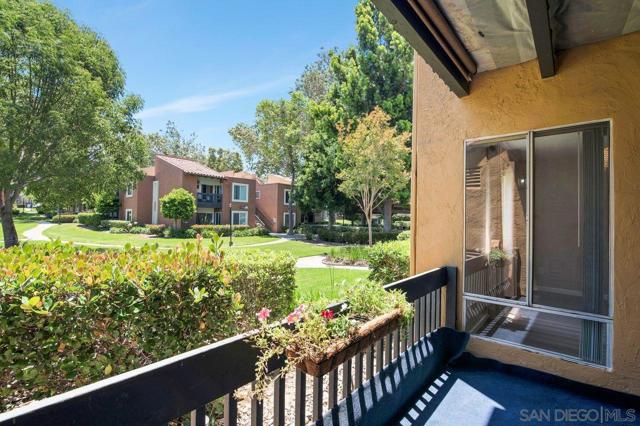 17105 W Bernardo Dr, San Diego CA: https://media.crmls.org/mediaz/903ab1de-ab37-4a78-8131-5ba3b1a7b7db.jpg