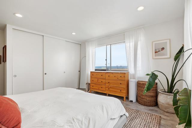 1770 Haydn Drive, Encinitas CA: https://media.crmls.org/mediaz/903b5a1f-3bf7-4dfd-9d78-648dd6d56cfe.jpg