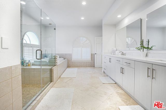 3485 Ridgeford Drive, Westlake Village CA: https://media.crmls.org/mediaz/903c409a-5efd-4482-b756-253c0bffb635.jpg