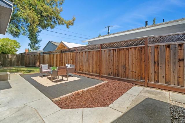 2289 Newhall Street, Santa Clara CA: https://media.crmls.org/mediaz/903c81ec-00b7-49be-a852-078139ae629a.jpg