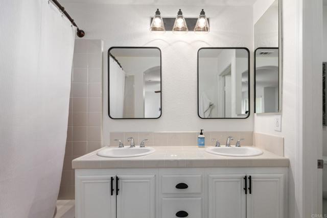Detail Gallery Image 20 of 51 For 328 Bishop Dr, San Marcos,  CA 92078 - 3 Beds | 2/1 Baths