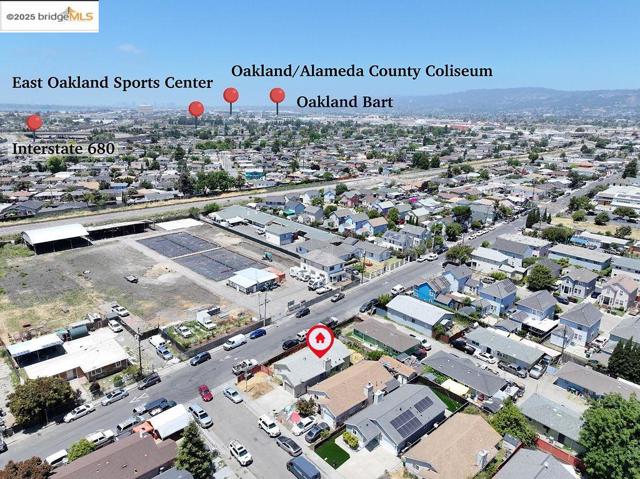 10500 Creekside Circle, Oakland CA: https://media.crmls.org/mediaz/903dc4c3-a2df-4cc9-b338-890ded29ad42.jpg