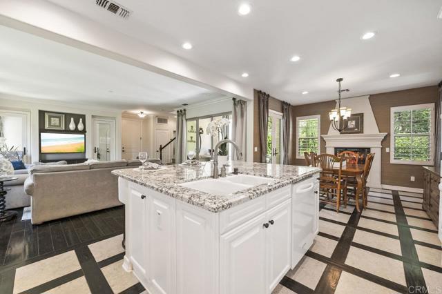Detail Gallery Image 13 of 31 For 15517 Canton Ridge, San Diego,  CA 92127 - 3 Beds | 3 Baths