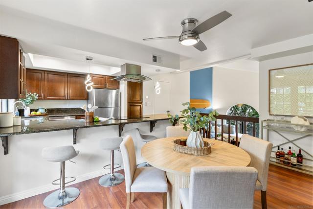 2362 Altisma Way, Carlsbad CA: https://media.crmls.org/mediaz/903eb403-f7ff-4338-a6be-77c75b0bb333.jpg
