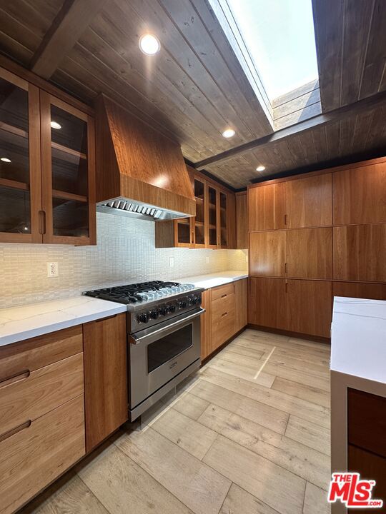 7460 Woodrow Wilson Drive, Los Angeles CA: https://media.crmls.org/mediaz/903ecfc2-ec90-4c50-b186-11430981e7f9.jpg