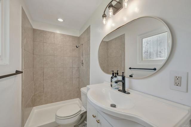 Detail Gallery Image 19 of 26 For 3026 Mission Village Dr, San Diego,  CA 92123 - 3 Beds | 2 Baths