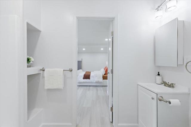 571 Hamilton Avenue, Menlo Park CA: https://media.crmls.org/mediaz/903f6df8-dde7-4bff-92cd-605dc219879f.jpg