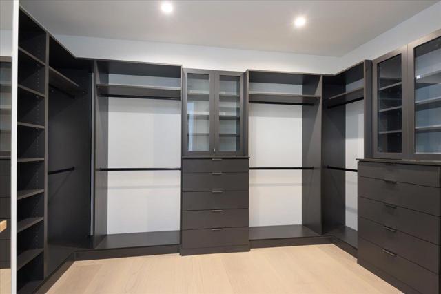 1025 Continental Drive, Menlo Park CA: https://media.crmls.org/mediaz/90404758-93d5-47df-a1c1-cb2824ffe1b5.jpg