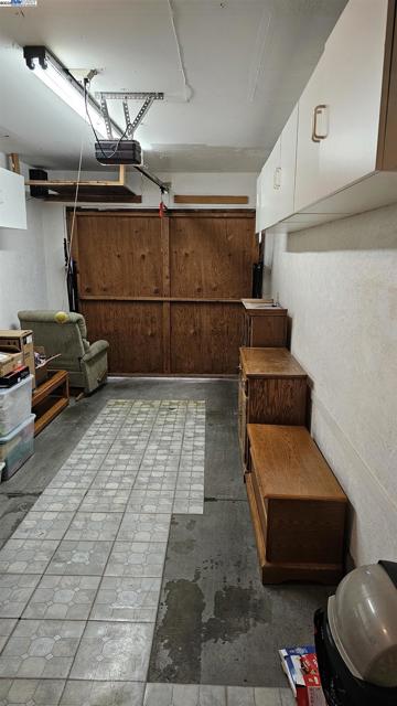 33 Paseo Grande, San Lorenzo CA: https://media.crmls.org/mediaz/90408784-b24b-4515-a14b-6b2fd664775f.jpg