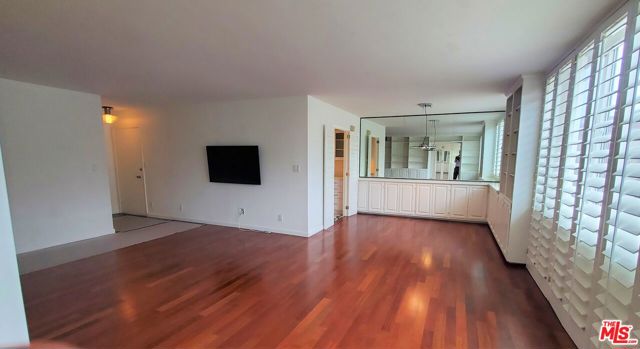9950 DURANT Drive, 207 photo 5