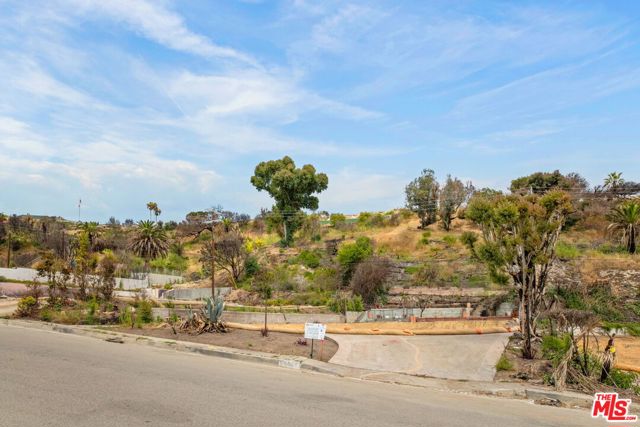 820 Jacon Way photo 2