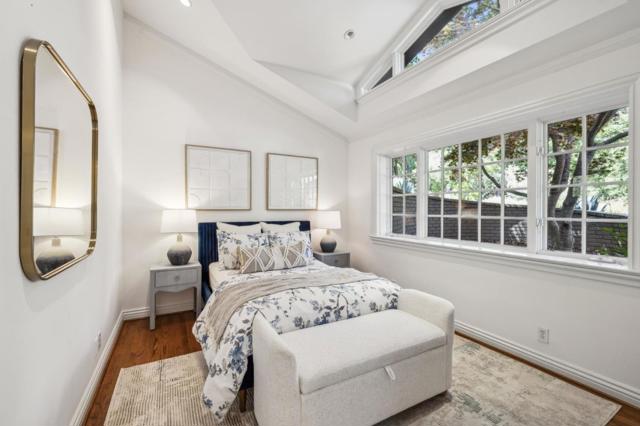 138 Bolivar Lane, Portola Valley CA: https://media.crmls.org/mediaz/904251e9-4a83-494c-991c-24ad9818c7db.jpg