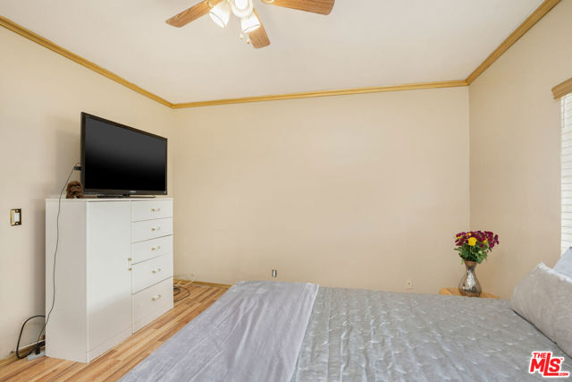 8740 La Salle Avenue, Los Angeles CA: https://media.crmls.org/mediaz/90427243-bc93-4b24-bd0d-7706f7260619.jpg