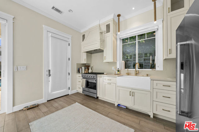 12345 Huston Street, Valley Village CA: https://media.crmls.org/mediaz/90438c0f-4803-482e-8590-2eef15e26144.jpg