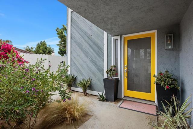 202 Calle De Sereno, Encinitas CA: https://media.crmls.org/mediaz/904391c6-44b8-4d3c-8439-751b65166e14.jpg