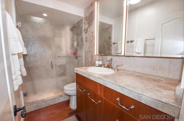 Image 13 of 36 For 1810 Avenida Del Mundo  Unit #503