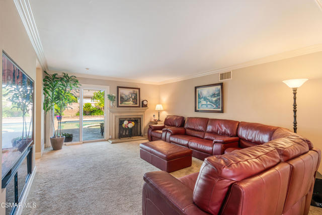 3578 Claridge Court, Simi Valley CA: https://media.crmls.org/mediaz/90463c60-0565-4ba6-b9b4-710d78d14270.jpg
