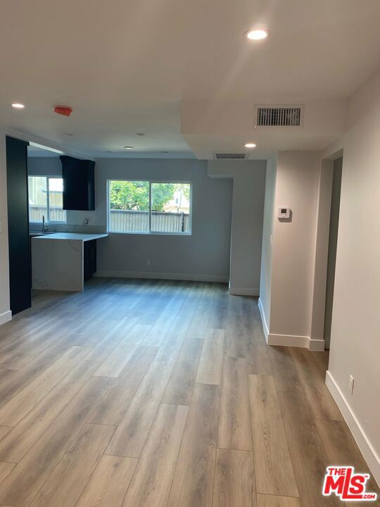 1466 S Canfield Avenue, Los Angeles CA: https://media.crmls.org/mediaz/90468057-7093-45f0-85c5-68f6589d8e6c.jpg