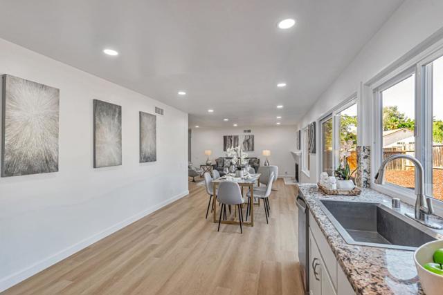 4858 Rue Toulon Court, San Jose CA: https://media.crmls.org/mediaz/904817e4-2753-46e3-9b76-33cf6df0a4d3.jpg