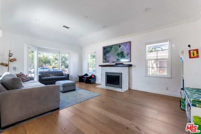 Image 3 for 8006 Naylor Ave, Los Angeles, CA 90045