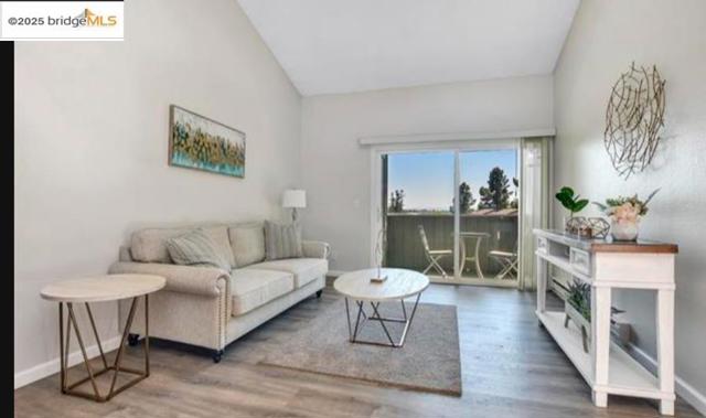 1333 N Camino Alto, Vallejo CA: https://media.crmls.org/mediaz/9049d14d-1aa2-4955-b76d-23d1fa5320fb.jpg