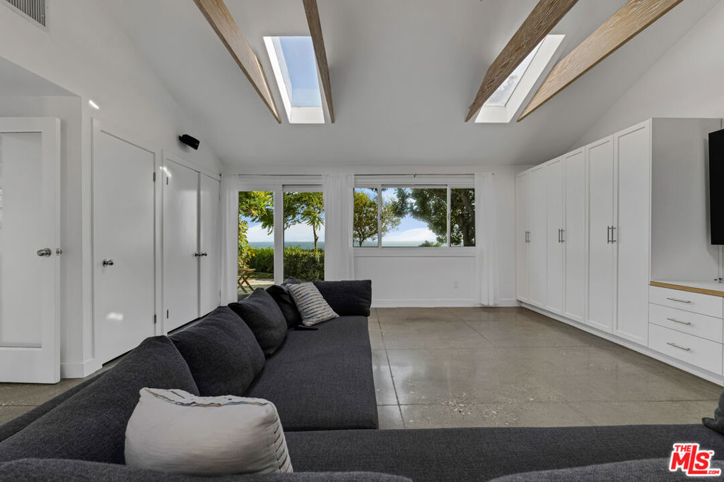 MLS #26990287 image #32