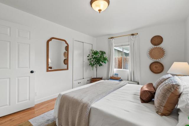 3080 Eleanor Way, Santa Cruz CA: https://media.crmls.org/mediaz/904a2c3a-9b32-4ade-87a5-3c8a7976c736.jpg