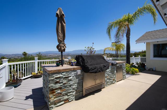 Home for Sale in Valley Center