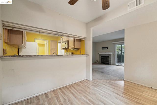 Image 5 of 26 For 740 Canyon Oaks Dr  A