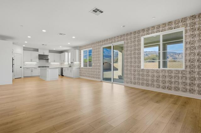 Image 10 of 40 For 58293 Coral View Way